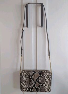 Michael Kors Jet Set Leather Crossbody Bag - Natural, Brand New